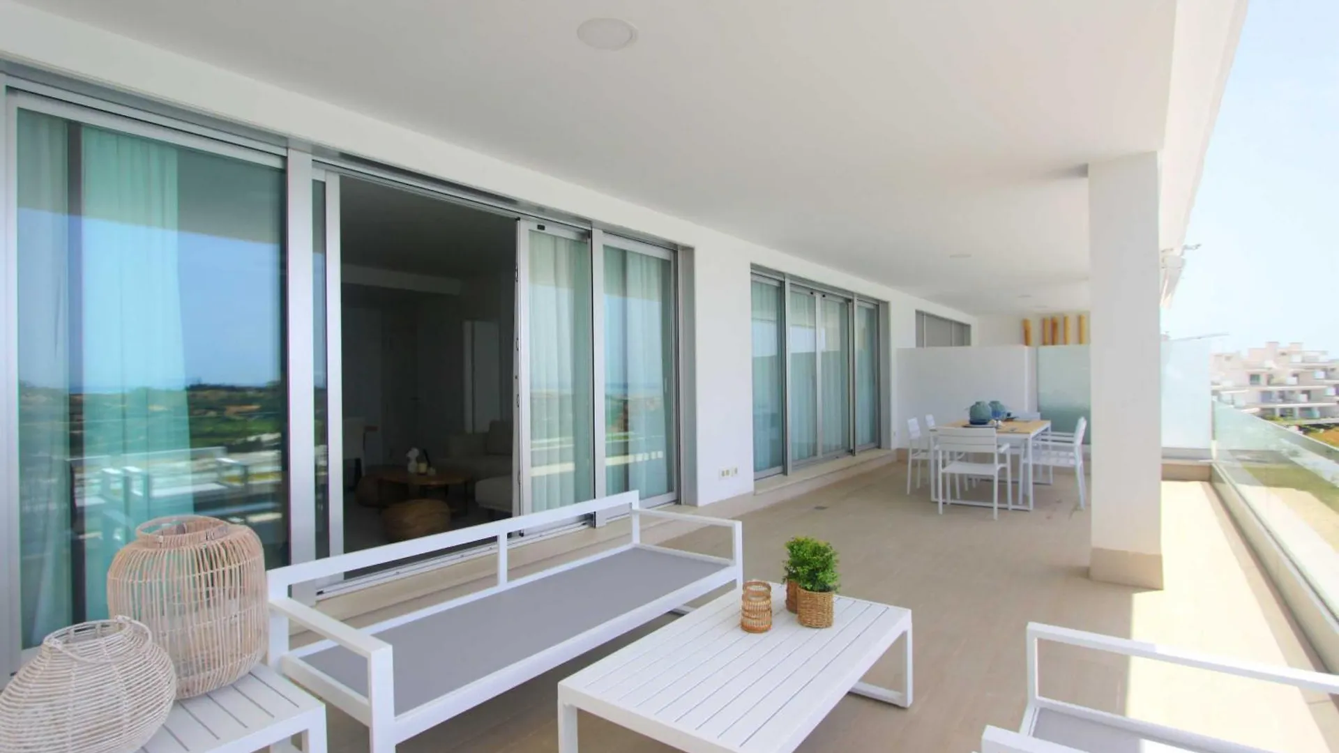 2202 Ocean View Apartment Estepona